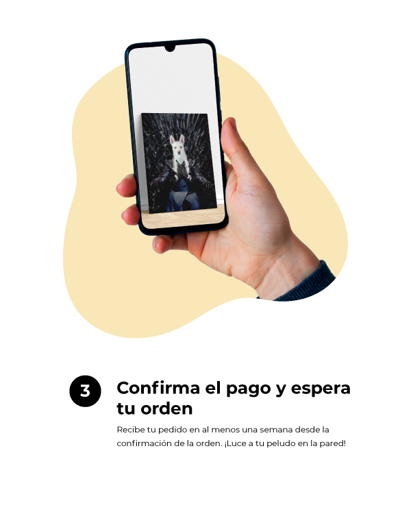 Mano sosteniendo celular y texto indicando que se debe confirmar el pago